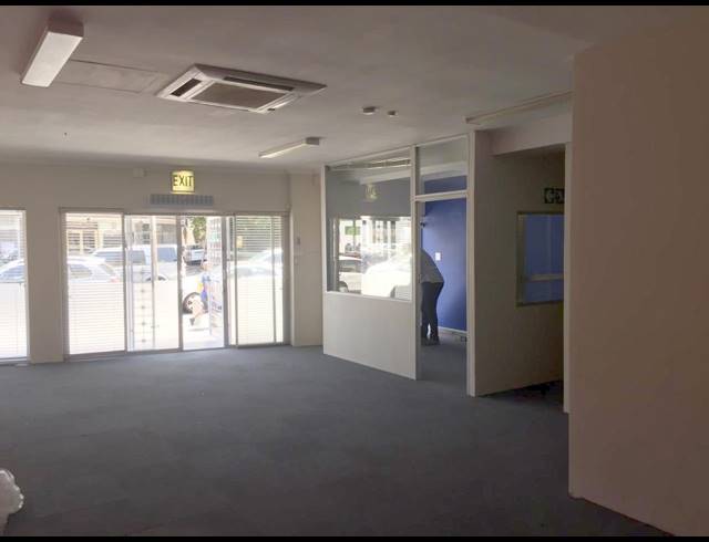 200M² RETAIL TO LET IN RONDEBOSCH